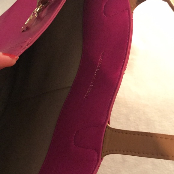 2 Victoria Secret totes - Picture 8 of 8